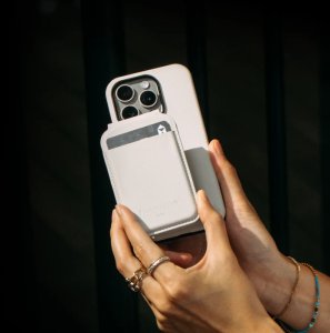 Native Union Active Wallet Stand, sandstone 2