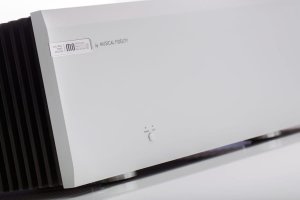 Wzmacniacz zintegrowany Musical Fidelity M8xi czarny 4
