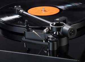 Gramofon Dual CS 618Q Black Glossy 8