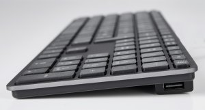 Klawiatura LMP Large Font USB Keyboard 110 keys wired USB keyboard with 2x USB and aluminum upper cover Szwajcarski space gray 6
