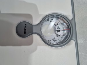 Salter 484 WHDREU16 Magnifying Mechanical Bathroom Scale 5010777122718 3