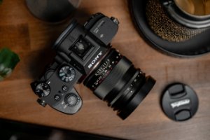 Obiektyw Voigtlander Obiektyw Nokton 28 mm f/1,5 do Sony E 14