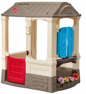 Zabawkowy Dom Step 2 Courtyard Cottage 118 x 100 x 83 cm 1