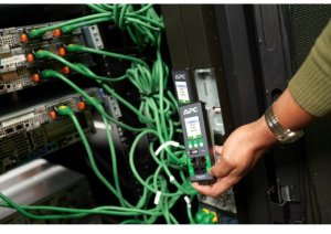 APC NetShelter Rack PDU Advanced - Stromverteilungseinheit (Rack - einbaufahig) - gemessen - AC 400/415 V - 17.3 kW - 17300 VA - 3 Phasen - Ethernet 10/100/1000, Ethernet 10/100 - Eingabe, Eingang IEC 60309 530P6 - Ausgangsanschlusse: 48 (24 x IEC 60 7