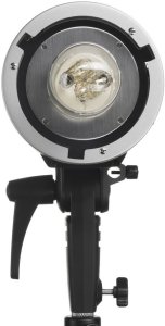Plenerowa lampa błyskowa Quadralite Atlas 600 TTL 3