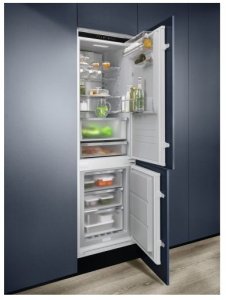 178 cm. įmontuojamas šaldytuvas su šaldikliu Electrolux ENV9MC18S 1
