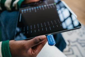 Pendrive Verbatim Plectra, 512 GB  (30235) 3