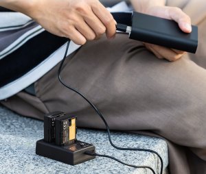 Ładowarka do aparatu Kf Podwójna Ładowarka Usb Do Lp-e6 N Nh Canon Eos R5 R6 R 5d 90d 6d 7d 80d K&f / Kf28.0007 5