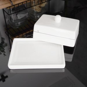 Maselniczka Orion Maselniczka z pokrywką ceramiczna biała / pojemnik na masło SERDUSZKA 5