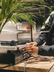 Monitor Audio SILVER 7G C250 Kolor: Jesion 8