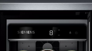 Chłodziarka do wina Siemens iQ500 KU20WVHF0, Compressor wine cooler, Built-in, 21 bottle(s), 70 W, F, Black 4