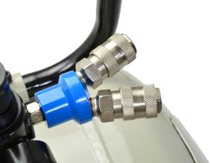 #Kompresor olejowy 100L Compact (1) 15