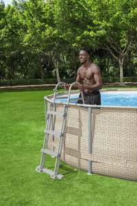 Drabinka bezpieczna do basenów 107 cm Bestway 58330 EDUKAMP 10