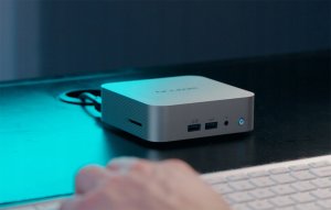 Komputer GEEKOM Mini PC A8 Ryzen 7 8745HS 32GB RAM 1TB + Win11 Pro 11