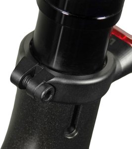 Lampka tylna do e-bike LUPINE C14 45 Lumenów, Fabryczne wyjście pod Shimano, Zintegrowana z zaciskiem sztycy, Średnica obejmy 34.9mm, Bez Czujnika ham 3