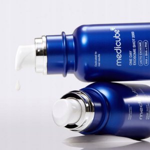 MEDICUBE_One Day Exosome Shot 7500 rewitalizujące serum z mikroigłami 30ml 2