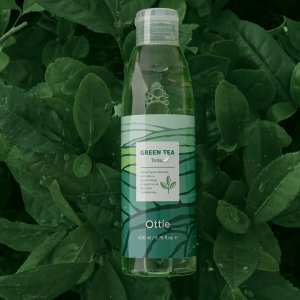 OTTIE GREEN TEA Rewitalizujący tonik do twarzy z zieloną herbatą 200 ml 2