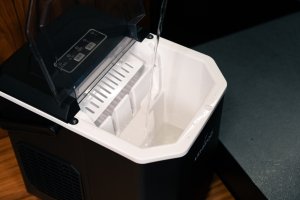 Kostkarka do lodu Lehmann Frosty 8