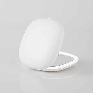 Enne Glow up mini travel makeup mirror with LED light 3