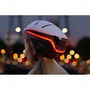 Kask szosowy 52-55cm światła LED czujnik upadku SOS biały 5