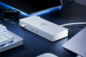 Razer Thunderbolt 4 Dock, Black, SD, 8K Ultra HD, 3.5mm, RJ-45, USB 3.2 Gen 2 (3.1 Gen 2) Type-A, USB 3.2 Gen 2 (3.1 Gen 2) Type-C, Aluminium, 135 W 4