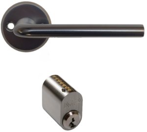SET SKAND CIL AND HANDLE. GRAPHITE 1