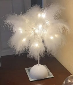 Lampka Nocna LED Dekoracyjna Ozdobna Na Biurko Piórka Na Baterie 40cm 4