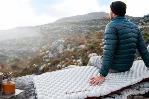 Materac tuye r 5.8 cnh22dz016 mummy-carbon silver NATUREHIKE 2