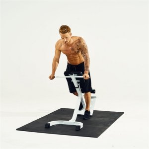 Ławka rzymska do treningu pleców i grzbietu 3