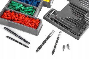 Zestaw wierteł i bitów 300el. 4