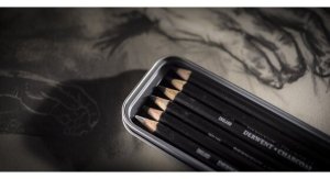 Artequipment Derwent Charcoal - 6stk tin - Charcoal pencils light, medium, dark, white 3