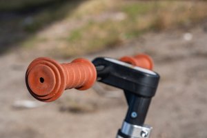 Rowerek Biegowy BOOM dla dzieci 2-5 lat Ultra Lekki Ergonomiczny BIAŁY 6