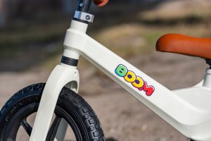 Rowerek Biegowy BOOM dla dzieci 2-5 lat Ultra Lekki Ergonomiczny BIAŁY 7