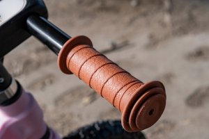 Rowerek Biegowy BOOM dla dzieci 2-5 lat Ultra Lekki Ergonomiczny RÓŻOWY 5