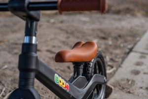 Rowerek Biegowy BOOM dla dzieci 2-5 lat Ultra Lekki Ergonomiczny CZARNY 6