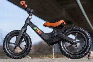 Rowerek Biegowy BOOM dla dzieci 2-5 lat Ultra Lekki Ergonomiczny CZARNY 10