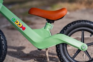 Rowerek Biegowy BOOM dla dzieci 2-5 lat Lekki Pompowane opony ZIELONY 9