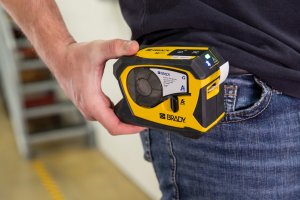 Brady M211 Kit drukarka etykiet Termotransferowy 203 x 203 DPI 15,24 mm/s Bezprzewodowy Bluetooth 2