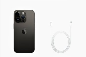 Smartfon Apple iPhone 14 Pro 256GB Space Black (MQ0T3) + Zestaw Spigen 9