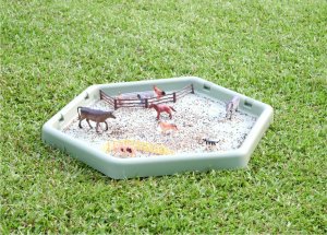 MASTERKIDZ Sześciokątny Stolik Do Zabawy Piaskiem i Wodą Regulowany 9