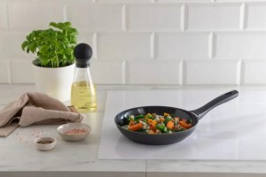 ZWIEGER ROCCA Patelnia 28 cm 4