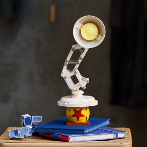 Ideas Disney Pixar Luxo Jr. (21357) 3