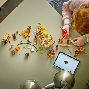 LEGO Disney Barka Kakamorów (43258) 3