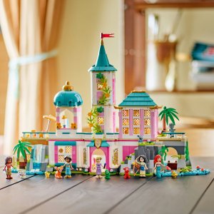 LEGO Disney Zamek księżniczek i królewskie zwierzaki (43267) 2