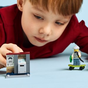 LEGO City Pościg na motocyklu policyjnym (60455) 4