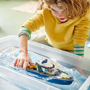 LEGO City Pościg łodzią policyjną (60456) 2