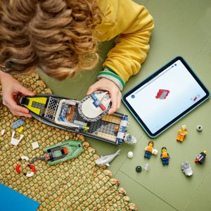 LEGO City Pościg łodzią policyjną (60456) 4