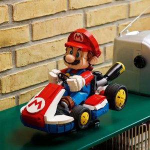 LEGO Super Mario Mario Kart™ – Mario i Standard Kart (72037) 7