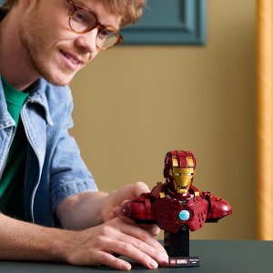 LEGO Marvel Popiersie Iron Mana MK4 (76327) 5