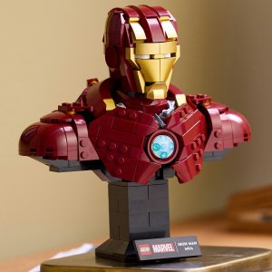LEGO Marvel Popiersie Iron Mana MK4 (76327) 7